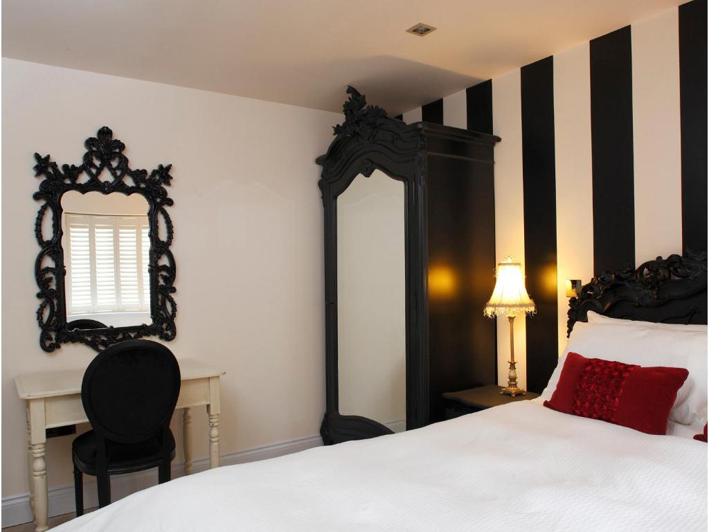 에일즈베리 The Broad Leys B&B 객실 사진